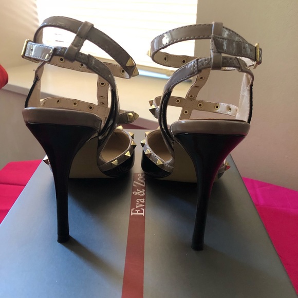 Eva & Zoe - Picture 2 of 5